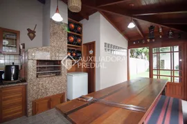 Casa com 3 Quartos à venda, 250m² no Espiríto Santo, Porto Alegre - Foto 9