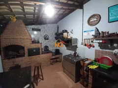 Casa com 4 Quartos à venda, 220m² no Pedra Azul, Contagem - Foto 1