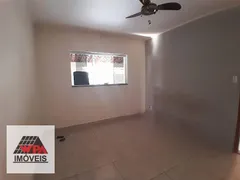 Casa com 3 Quartos à venda, 132m² no Campo Limpo, Americana - Foto 2