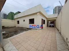 Casa com 3 Quartos para alugar, 204m² no Joaquim Tavora, Fortaleza - Foto 2