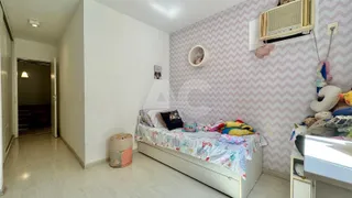 Casa de Condomínio com 4 Quartos à venda, 250m² no Barra da Tijuca, Rio de Janeiro - Foto 23