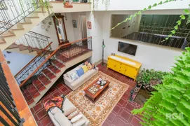 Casa com 3 Quartos à venda, 360m² no Medianeira, Porto Alegre - Foto 14