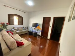 Casa com 4 Quartos para alugar, 200m² no Milionários, Belo Horizonte - Foto 2