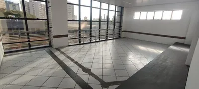 Conjunto Comercial / Sala para alugar, 1300m² no Centro, Londrina - Foto 3