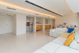 Apartamento com 3 Quartos para alugar, 161m² no Moinhos de Vento, Porto Alegre - Foto 4