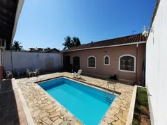 Casa com 3 Quartos à venda, 214m² no Jardim Aruã, Caraguatatuba - Foto 3