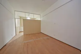 Conjunto Comercial / Sala à venda, 34m² no Centro, Curitiba - Foto 19