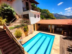 Casa de Condomínio com 3 Quartos à venda, 240m² no Itaipava, Petrópolis - Foto 1