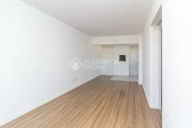 Apartamento com 2 Quartos à venda, 65m² no Jardim do Salso, Porto Alegre - Foto 5