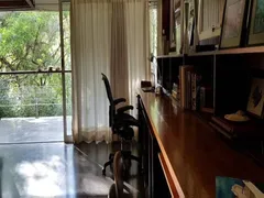 Casa com 3 Quartos à venda, 380m² no Chácara do Refugio, Carapicuíba - Foto 4