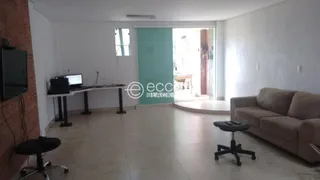 Casa com 4 Quartos à venda, 260m² no Alto Umuarama, Uberlândia - Foto 2