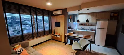 Apartamento com 2 Quartos para alugar, 60m² no Teresópolis, Porto Alegre - Foto 1