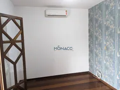 Casa com 3 Quartos à venda, 205m² no Champagnat, Londrina - Foto 21