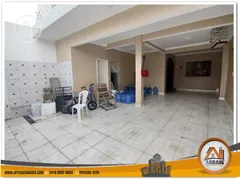 Casa com 3 Quartos à venda, 280m² no Maraponga, Fortaleza - Foto 2