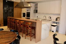 Casa com 3 Quartos para alugar, 260m² no Praia Brava, Florianópolis - Foto 11
