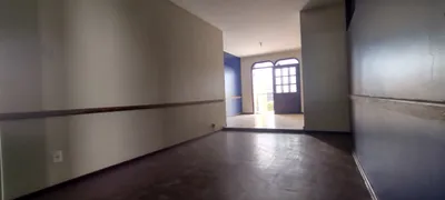 Casa Comercial com 3 Quartos para alugar, 150m² no Capuchinhos, Feira de Santana - Foto 14