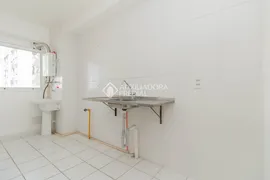 Apartamento com 2 Quartos para alugar, 48m² no Protásio Alves, Porto Alegre - Foto 5