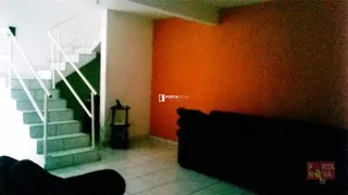 Casa com 3 Quartos à venda, 200m² no Jardim Silvia, Embu das Artes - Foto 2