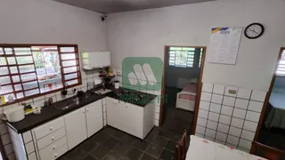 Fazenda / Sítio / Chácara com 4 Quartos à venda, 266m² no Panorama, Uberlândia - Foto 4