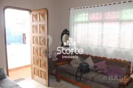 Casa com 3 Quartos à venda, 74m² no Centro, Araguari - Foto 3