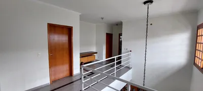 Casa de Condomínio com 3 Quartos para alugar, 325m² no Parque das Videiras, Louveira - Foto 15