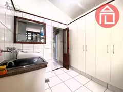 Casa com 3 Quartos à venda, 236m² no Residencial das Ilhas, Bragança Paulista - Foto 12