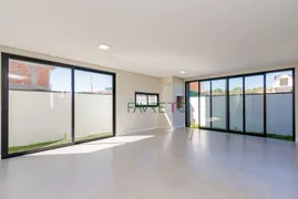 Casa de Condomínio com 3 Quartos à venda, 183m² no Santa Cândida, Curitiba - Foto 11