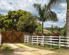 Fazenda / Sítio / Chácara com 3 Quartos à venda, 36m² no Centro, Carmo do Cajuru - Foto 1