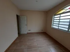 Apartamento com 3 Quartos para alugar, 95m² no Passos, Juiz de Fora - Foto 8