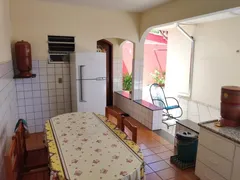 Casa com 3 Quartos à venda, 240m² no Santa Mônica, Uberlândia - Foto 7