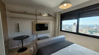 Apartamento com 1 Quarto para alugar, 27m² no Mont' Serrat, Porto Alegre - Foto 2