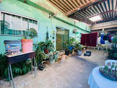 Casa com 4 Quartos à venda, 360m² no Novo Riacho, Contagem - Foto 4