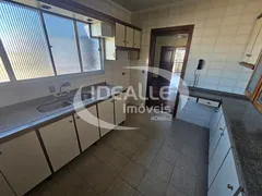 Apartamento com 4 Quartos para alugar, 222m² no Rebouças, Curitiba - Foto 11