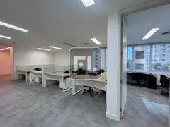 Conjunto Comercial / Sala para alugar, 240m² no Itaim Bibi, São Paulo - Foto 2