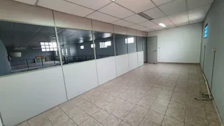 Galpão / Depósito / Armazém para alugar, 240m² no Residencial São Paulo, Jacareí - Foto 17