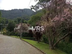 Casa de Condomínio com 6 Quartos à venda, 214m² no Vargem Grande, Teresópolis - Foto 2