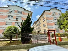 Apartamento com 2 Quartos para alugar, 60m² no Rubem Berta, Porto Alegre - Foto 1