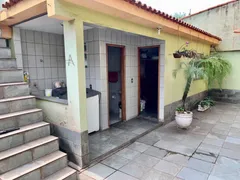 Casa com 3 Quartos à venda, 190m² no Retiro, Volta Redonda - Foto 2
