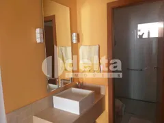 Casa com 2 Quartos à venda, 232m² no Jardim Karaíba, Uberlândia - Foto 18