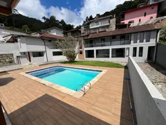 Casa com 3 Quartos à venda, 440m² no Mosela, Petrópolis - Foto 1