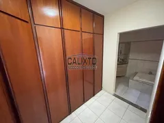 Casa com 3 Quartos à venda, 225m² no Santa Mônica, Uberlândia - Foto 10