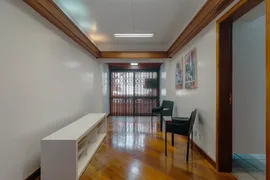 Apartamento com 5 Quartos para alugar, 300m² no Bela Vista, Porto Alegre - Foto 12