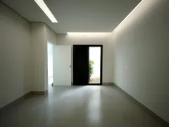 Casa de Condomínio com 3 Quartos à venda, 155m² no Santa Mônica, Uberlândia - Foto 10