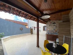 Casa com 2 Quartos à venda, 100m² no Artistas, Teresópolis - Foto 2