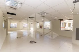 Conjunto Comercial / Sala para alugar, 497m² no Centro Histórico, Porto Alegre - Foto 17