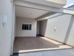 Casa com 2 Quartos à venda, 90m² no Jardim Mondale, Rio Verde - Foto 2