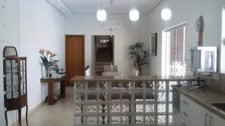 Sobrado com 3 Quartos à venda, 244m² no Jardim Lavínia, Mococa - Foto 2