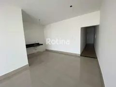 Casa com 3 Quartos à venda, 74m² no Novo Mundo, Uberlândia - Foto 8