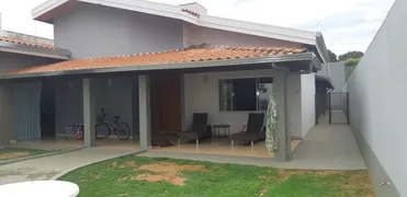 Casa de Condomínio com 3 Quartos à venda, 1300m² no Jardim Colibri, Marília - Foto 2