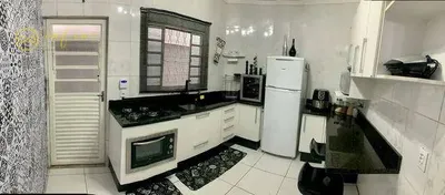 Casa com 2 Quartos à venda, 100m² no Jardim Wanel Ville IV, Sorocaba - Foto 2